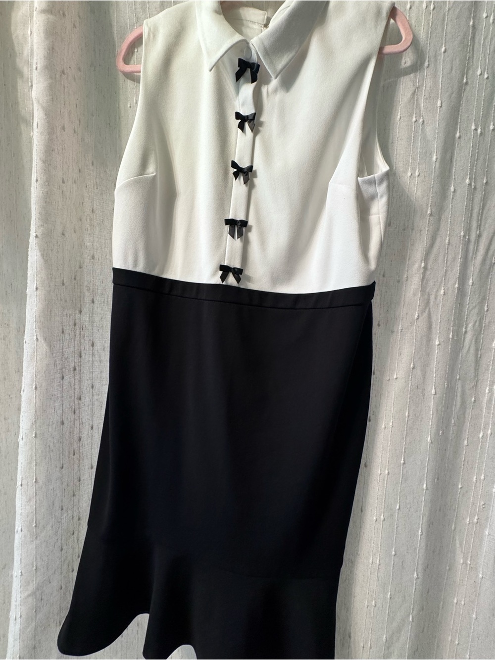 Karl Lagerfeld Black & White Sleeveless Bow-Front Sheath Dress
